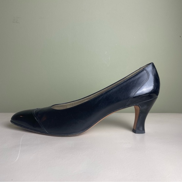 Vintage Salvatore Ferragamo Genuine Black leather heels Size 9 AAAA - Picture 12 of 16